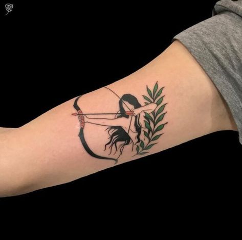 These Sagittarius tattoo ideas show off the personality of this fire sign with images of archers, bows and arrows, constellations, and more. #tattoos #sagittarius #tattooideas #astrology Tattoo Avant Bras, Archer Tattoo, Sagittarius Tattoo Designs, Sagittarius Tattoo, Inspiration Tattoos, Fire Tattoo, Zodiac Tattoos, Arrow Tattoo, Stylist Tattoos