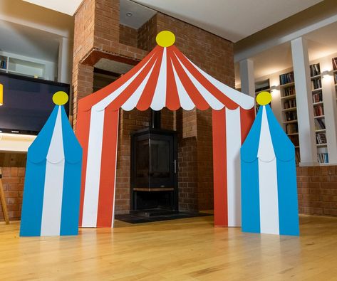 Circus Tent Stands Huge 7FT Circus Themed Walkthrough Frame - Etsy Australia Folding Cardboard, Carnival Tent, Theme Carnaval, Cardboard Creations, Tab Design, Carnival Birthday Party Theme, Carnival Decorations, Backdrop Stands, Circus Decorations