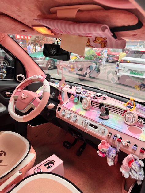 Car Accessories Girly, Aesthetic Car Inside, Hello Kitty Car Accessories, Pink Car Interior, Car Pink, Car Inside, Pink Car Accessories, Hello Kitty Car, Girly Car Accessories