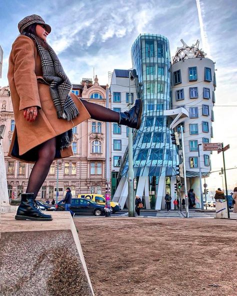 Dancing House Prague, Prague Guide, Prague Photos, Nature Quotes Adventure, Dancing House, Travel Quotes Wanderlust Adventure, Prague Travel, Prague Castle, Travel Quotes Wanderlust