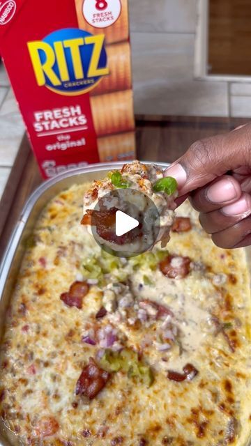 Desha Jordan on Instagram: "Bacon Cheeseburger Dip!! #food #foodie #reels #tasty #toptags #mealsbydesha #partyfood #easyrecipe #recipe #foodlovers #goodeats #instagood #chef #explore #bigbacks" Burger Dip, Bacon Cheeseburger Dip, Cheeseburger Dip, Dip Food, Mexican Street Corn Recipe, Burger Cheese, Street Corn Recipe, Bacon Burger, Tailgating Recipes