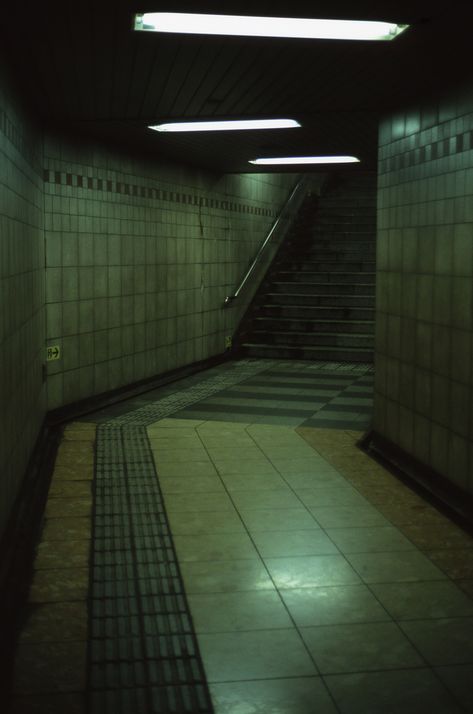 Desain Editorial, Subway Station, Dreamcore Weirdcore, Odaiba, Grunge Aesthetic, Green Aesthetic, Abandoned Places, Metropolis, Dark Aesthetic