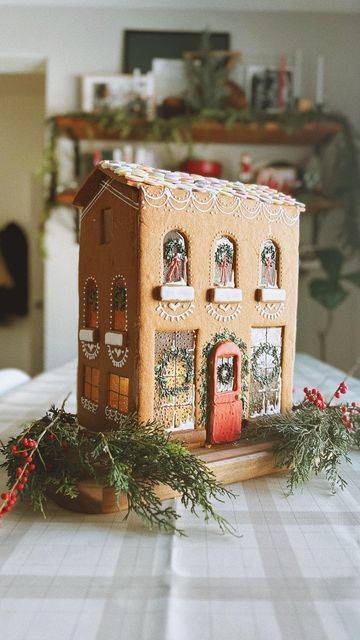 Alana | Food Stylist on Instagram: "I’m diving into building a gingerbread house this week and I want to share what I know and what I can research to answer your questions. Drop any questions here in the comments. . . . #gingerbread #gingerbreadhouse" Gingerbread Log Cabin, Wall Decor Ideas Farmhouse, Boho Wall Decor Ideas, Homemade Gingerbread House, Gingerbread House Parties, Gingerbread House Designs, Gingerbread Village, Gingerbread House Decorations, Christmas Gingerbread House