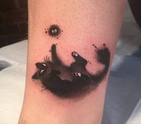 Black Cat Tattoo Ideas, Sprite Tattoo, Skinhead Tattoos, Soot Sprite, Ghibli Tattoo, Black Cat Tattoos, Muster Tattoos, Silhouette Tattoos, 4 Tattoo