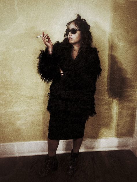 Singer Outfit Ideas, Marla Singer Costume, Film Halloween Costumes, Halloween Costumes Movies, Alt Halloween Costumes, Black Hair Halloween Costumes, Marla Singer, Singer Costumes, Movie Halloween Costumes