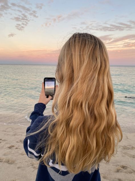 Dark Blonde Beach Hair, Golden Hour Blonde Hair, Beach Hair Color, Life Aspirations, Blonde Beach Waves, Air Touch, Ocean Hair, Bronde Hair, Summer Loving