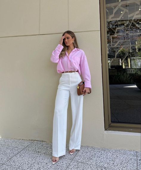 Stylish Work Attire Summer, Realtor Wardrobe, Business Casual Outfits Skirt, Corporate Summer Outfits, Corporate Outfits Summer, Summer Office Outfits Casual Work Attire, Summer Corporate Outfits, Outfits Pantalon Blanco, Business Professional Outfits Summer