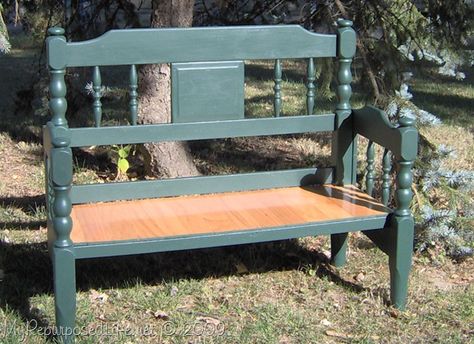 green headboard bench Green Headboard, Repurposed Headboard, Headboard Benches, Old Headboard, Simple Headboard, Making A Bench, How To Make Headboard, Repurposed Dresser, Headboard Bench