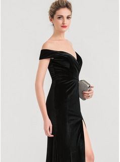 Trumpet/Mermaid Off-the-Shoulder Sweep Train Velvet Evening Dress With Split Front (017147970) - JJ's House Velvet Evening Dress, Dress With Split, Bridesmaid Dresses Online, Long Black Dress, Long Dresses, Custom Dresses, I Dress, Diy Clothes, Evening Dress