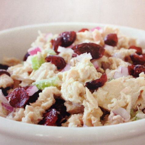 CRANBERRY TUNA SALAD (primal blueprint m. sisson) Whole Foods Cranberry Tuna Salad Recipe, Cranberry Tuna Salad Recipe, Primal Blueprint Recipes, Tuna Fish Recipes, Chicken Casserole Dinners, Paleo Fish Recipes, Primal Blueprint, Tuna Salad Recipe, Primal Recipes