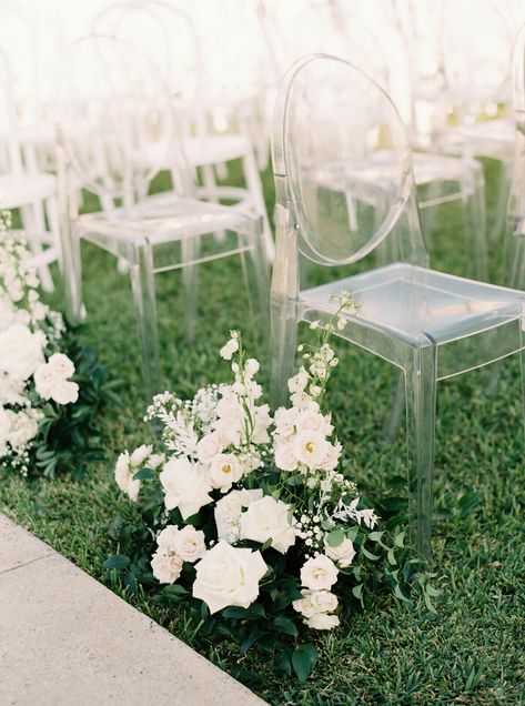 Ghost Chair Wedding, Ceremony Flowers Aisle, White Flower Arrangements, Wedding Color Pallet, Ceremony Aisle, Floral Installations, Aisle Flowers, Ghost Chairs, Wedding Aisle Decorations