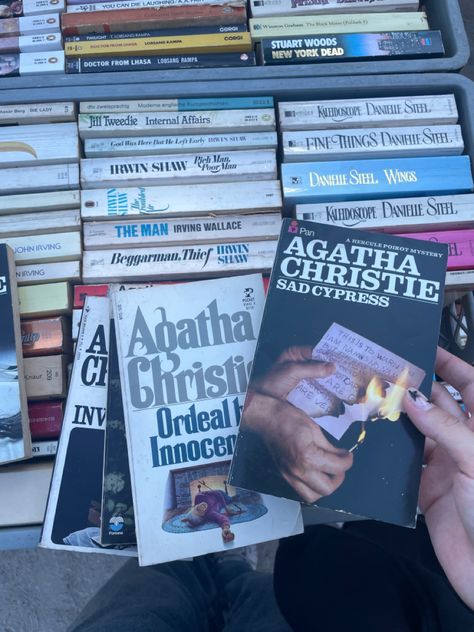 #agathachristie #books #mystery #tbr #aesthetic #fleemarket #reader Mystery Aesthetic Girl, Solving Mysteries Aesthetic, Solving Murders Aesthetic, Mystery Solving Aesthetic, Cozy Mystery Book Aesthetic, Mystery Novel Aesthetic, Mystery Book Aesthetic, Tbr Aesthetic, Dbd Cosplay