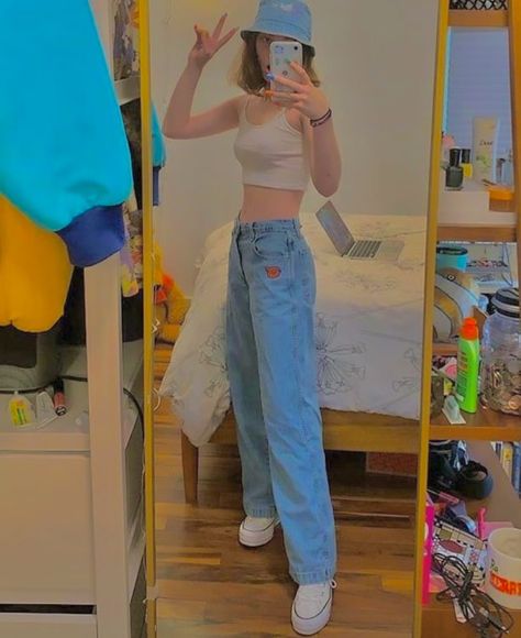 Jean Bucket Hat Outfit, Blue Bucket Hat Outfit, Light Blue Bucket Hat, White Tank And Jeans, Jean Bucket Hat, Bucket Hat Outfit, Blue Bucket Hat, Bucket Hat White, Hat Outfit