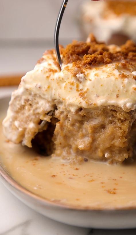 Biscoff Tres Leches Cake Tres Leches Pie, Cherry Tres Leches Cake, Thanksgiving Tres Leches Cake, Sugar Free Tres Leches Cake, Biscoff Tres Leches, Cookie Butter Tres Leches, Cookie Butter Tres Leches Cake, Banana Tres Leches Cake, Biscoff Tres Leches Cake Recipe