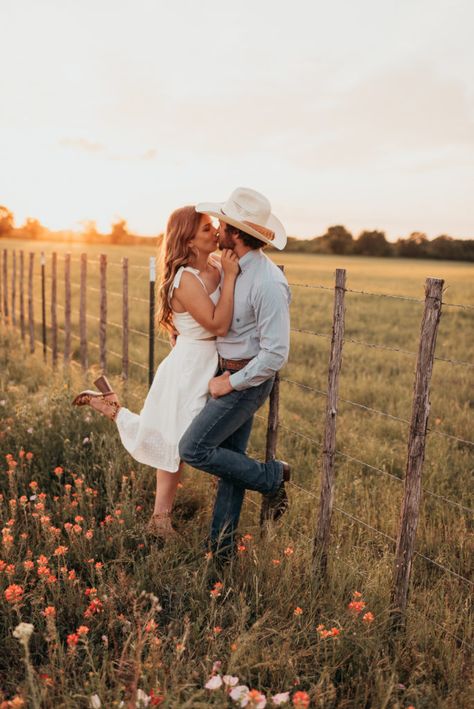 Western Spring Engagement | Bliss + Hawkins - westernweddingmagazine.com Cute Farm Couple Pictures, Ranch Photoshoot Couple, Cute Western Engagement Photos, Ranch Photoshoot Picture Ideas, Albuquerque Photoshoot, Ranch Engagement Photos, Couples Photoshoot Farm, Fall Farm Engagement Photos, Fall Farm Photoshoot