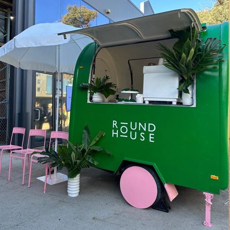 Book our range of Coffee Carts and Bar Carts for your next event | Woofys Muesli Cups, Foodtrucks Ideas, Matcha Bars, Mobile Coffee Shop, Smoothie Shop, Coffee Trailer, Coffee Van, Drink Stand, Napkins Paper