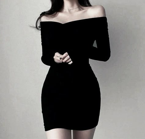 Black Dresses Classy, 사진 촬영 포즈, Korean Fashion Dress, Fairytale Dress, Glam Dresses, Kpop Fashion Outfits, Fancy Outfits, Edgy Outfits, Kpop Fashion