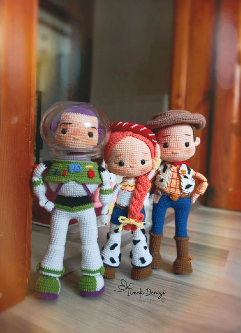 Y Is For Yarn, Toy Story Dolls, Newborn Pattern, Sheriff Woody, Plush Pattern, Feminine Tattoos, Buzz Lightyear, Cute Stuffed Animals, Crochet Doll Pattern