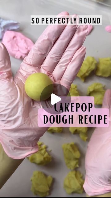 Cake Pop Recipe Without Frosting, Perfect Cake Pops, Cake Pop Recipe Easy, Diy Cake Pops, Cake Pop Tutorial, Cake Pop Displays, French Vanilla Cake, Cake Pop Designs, Flat Cakes