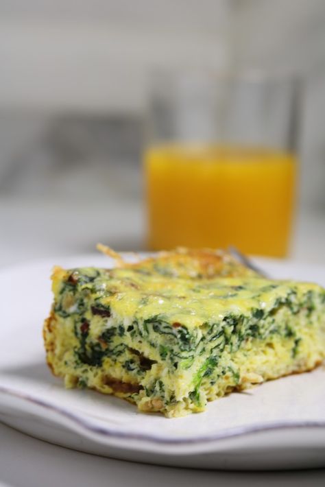 Spinach and Ricotta Egg Bake - Three Hungry Boys New Years Day Breakfast, Tuna Quiche, Spinach Ricotta Pie, Ricotta Bake, Prep Dinners, Vege Dishes, Quiche Recipes Crustless, Egg Bake Casserole, Brunch Quiche