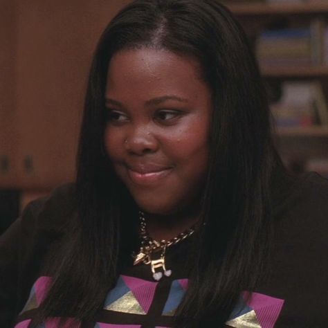 Mercedes Jones Icons, Mercedes Jones Glee, Glee Mercedes, Glee Season 1, Glee Characters, Mercedes Jones, Amber Riley, 2 Aesthetic, 100 Heads