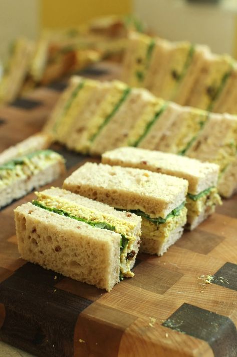 Curry Chicken Salad Tea Sandwiches, Coronation Chicken Recipe British, Curry Chicken Salad Sandwich, Coronation Chicken Salad Recipe, Chicken Salad Finger Sandwiches, Bridgerton Food Recipes, Afternoon Tea Sandwiches Fillings, British Sandwiches, Tea Sandwiches Recipes Easy