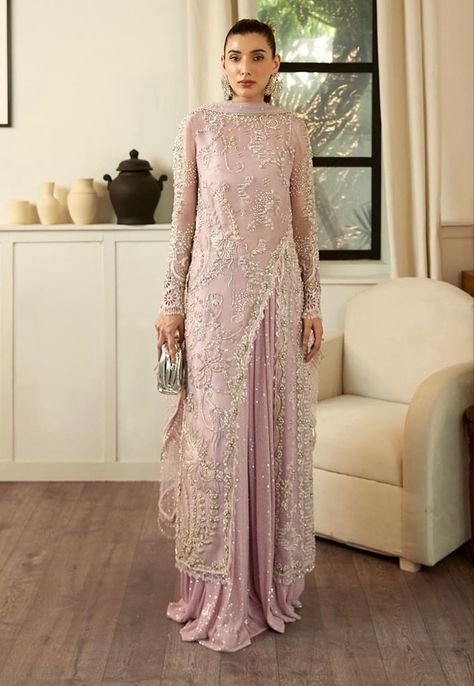 Pakistani Fancy Dresses, Pakistani Fashion Party Wear, Beautiful Pakistani Dresses, Sleeves Designs For Dresses, Muslim Fashion Dress, Pakistani Bridal Dresses, Simple Pakistani Dresses, Designer Party Wear Dresses, Stylish Party Dresses