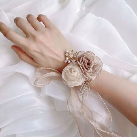 Bridesmaid Wreath, Wrist Corsage Bracelet, Wrist Corsage Prom, Bridesmaid Corsage, Wedding Corsage, Wrist Flowers, Rose Corsage, Champagne Bridesmaid, White Bridesmaid