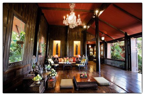 The House That Silk Built: Jim Thompson's Residence on the Klong ... Thai House Design, Jim Thompson House, Thai Decor, Thai Design, Wood Houses, Thai House, Asian Interior, Jim Thompson, Bangkok Hotel