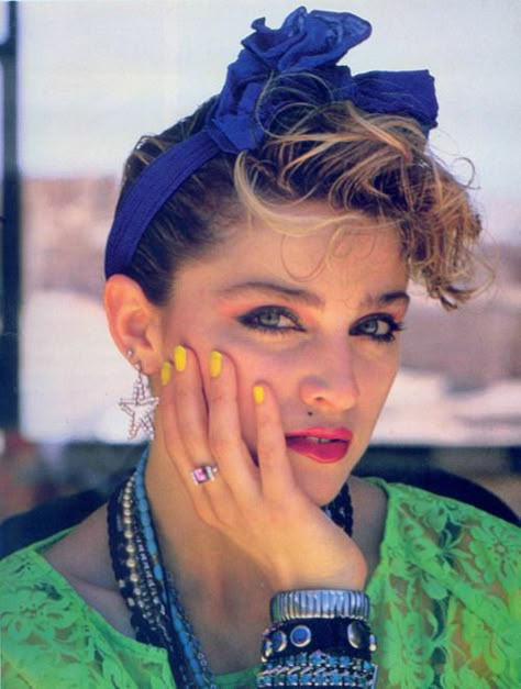 80's Fashion - Madonna Madonna 80s Outfit, Madonna 80s Fashion, Madonna Hair, Madonna Outfits, Madonna Costume, Madonna Dress, 1980s Madonna, Madonna Fashion, Madonna Looks