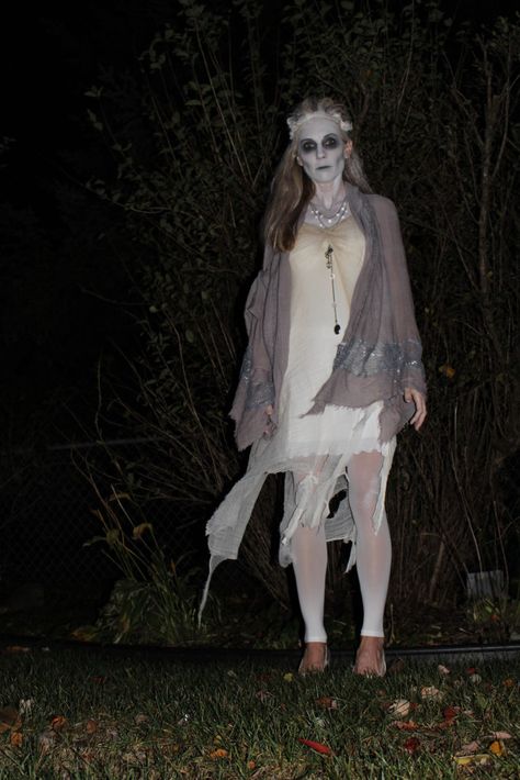 Happy Halloween and a DIY Living Dead Ghost Costume – Jenny at dapperhouse Womens Ghost Costume Diy, Realistic Ghost Costume, Woman Ghost Costume, Womens Grim Reaper Costume, Graveyard Costume Ideas, Dead Princess Costume Halloween, Dead Wife Costume, Dark Fantasy Costume, Poltergeist Costume