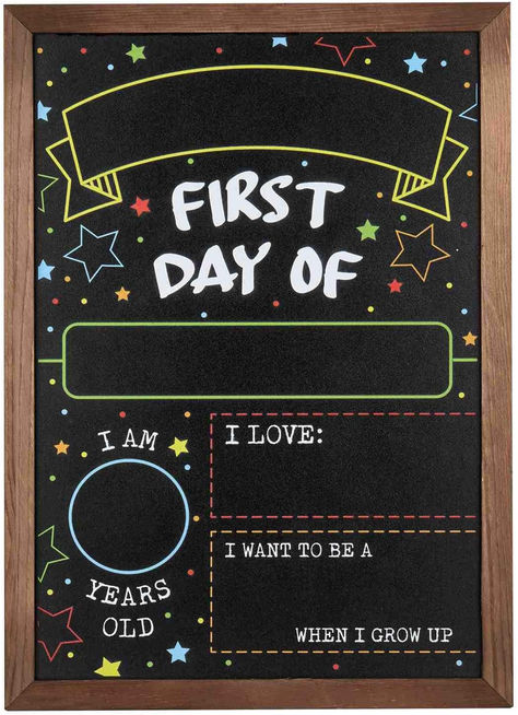 QUALITY CRAFT - Our framed 14" x 10" sign boasts a sturdy construction so you can use them for multiple kids every year DOUBLE SIDED - No need to keep track of multiple boards, our double-sided design allows you to photograph the first day of school in August, then simply flip it over for the last day of school in May First Day Of School Board, Kids Chalkboard, September Crafts, Back To School Sign, Notes To Parents, School Chalkboard, Make School, Organizing Time, Framed Chalkboard