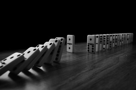 Image representation of social distancing using dominos Dominoes Photography, Domino Photography, Isolation Photography, Domino Effect, Slow Shutter Speed, Slow Shutter, Indoor Photography, Jolie Photo, Abstract Photography