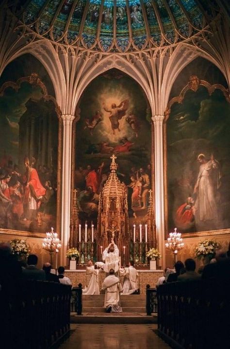 Mass Aesthetic, Catholic Artwork, Catholic Wallpaper, Traditional Catholicism, Catholic Altar, Church Aesthetic, Orthodox Wedding, Latin Mass, Angel Images