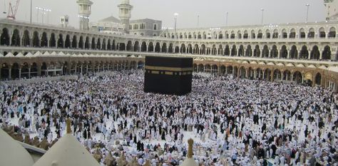 Each year, Muslims from all over the world go on a pilgrimage to the holy city of Mecca in Saudi Arabia, known as hajj. A scholar explains its spiritual significance. Pray Allah, Prayer Service, Spiritual Experience, Daily Prayer, Mecca, Pilgrimage, Saudi Arabia, Spirituality, Travel