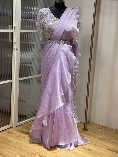 Purple Ruffle Saree, Sari For Women, Ruffled Saree, Ruffle Sarees, Long Frock Designs, Golden Globes Red Carpet, Lehenga Designs Simple, Latest Model Blouse Designs, Latest Bridal Dresses