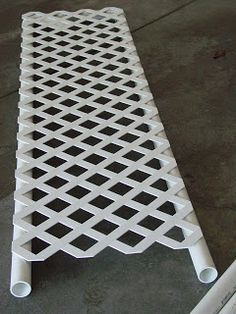 Pvc Trellis, Diy Patio Ideas, Pergola Diy, Diy Garden Trellis, Pvc Pipe Crafts, Pvc Pipe Projects, Patio Privacy, Pvc Projects, Balkon Design