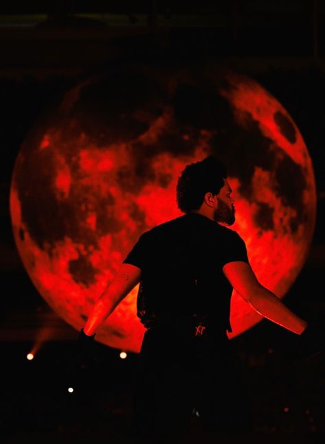 The Weeknd, A Man, Moon, Red