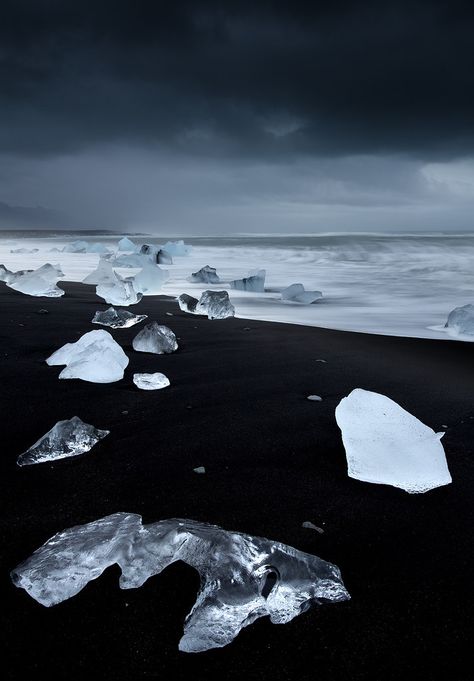 Blue Lagoon Iceland, Black Ice, Black Sand Beach, Iceland Travel, Pretty Photos, Black Sand, Brown Dress, Amazing Nature, Beautiful World