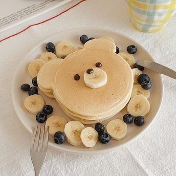 (1) ︎︎ ︎ ︎︎︎ on X: "bear pancakes 🧸 https://t.co/ma1dtkjb2G" / X Japanese Kawaii Food, Bear Pancakes, Food Staging, Army Crafts, Pancake Art, Japanese Kawaii, To Cute, Kawaii Food, Food Guide