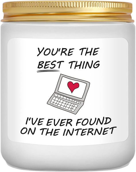 【Funny Valentines Day Gifts】: the funny saying "You're the Best Thing I've Found on the Internet" on the candle, makes a romantic gift for your significant other. Great fun gifts for your husband, wife, girlfriend, boyfriend, sweetheart, fiance, fiancee. Im Sorry Gifts, Anniversary Candle, Apology Gifts, Sorry Gifts, Dating Gifts, Lavender Scented Candle, Funny Gifts For Her, Candle Gifts, Mum Birthday Gift