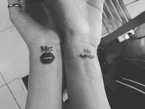 Matching Tattoos For Couples, Couple Tattoos Unique Meaningful, Couple Tattoos Love, Dope Couples, Tattoos For Couples, Matching Tats, Small Matching Tattoos, Small Couple Tattoos, Tattoos Infinity