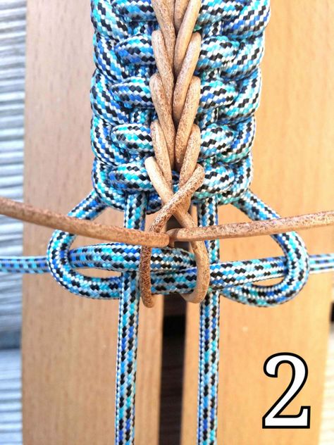 Center Line | Swiss Paracord Paracord Designs, Paracord Bracelet Instructions, Paracord Weaves, Paracord Bracelet Designs, Paracord Projects Diy, Paracord Bracelet Patterns, Paracord Bracelet Tutorial, Paracord Braids, Swiss Paracord