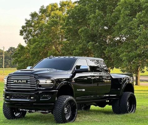 Lifted Dually Trucks, Dodge Ram Dually, Cummins Dually, Ram Trucks Lifted, Ram Dually, Dodge Dually, Dodge Mega Cab, Ford Super Duty Trucks, Country Trucks