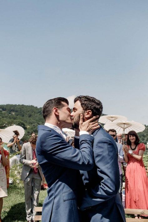 Couple References, Couple Reference, Summer Wedding Ceremony, Prove Love, Queer Weddings, Summer Wedding Outdoor, Gay Aesthetic, Men Kissing, Lgbt Love