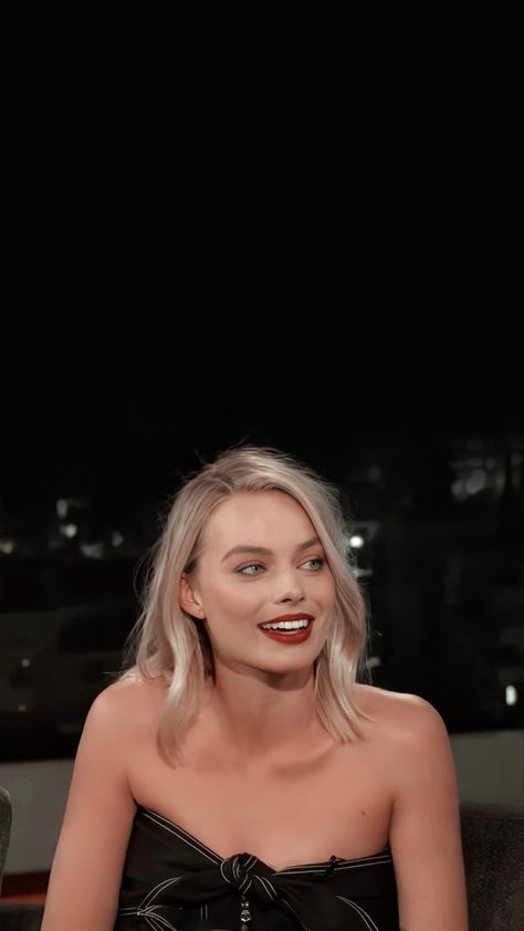 Wallpapers Margot Robbie, People Icon, Margot Robbie, Harley Quinn, Pretty People, Wallpapers, Tags, Beauty, Quick Saves