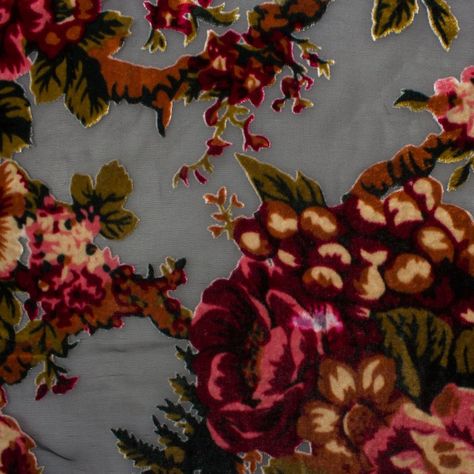 A close-up of velvet treated by the devoré technique. Devoré is a technique for creating a patterned effect on fabric, most frequently velvet. The term com Devore Technique, Wearable Florals, Velvet Fabrics, Textiles Techniques, Online Fabric, The Study, Fabric Paper, Fabric Shop, Textile Prints