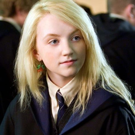 Luna Lovegood Personality, Luna Lovegood Aesthetic, Harry Potter Colors, Harry Potter Character, Harry Potter Icons, Desenhos Harry Potter, Fred Weasley, Harry James, Harry James Potter