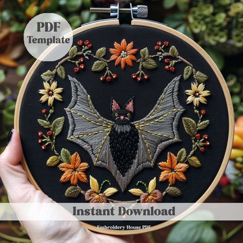 Floral Bats Hand Embroidery Pattern, Halloween Embroidery Pattern, Bats Embroidery Pattern, Hand Embroidery, DIY Embroidery, Halloween Decor - Etsy Embroidery Halloween, Diy Broderie, Embroidery Diy, Embroidery Template, Halloween Embroidery, Hand Embroidery Pattern, Halloween Bats, Hand Embroidery Patterns, Diy Embroidery