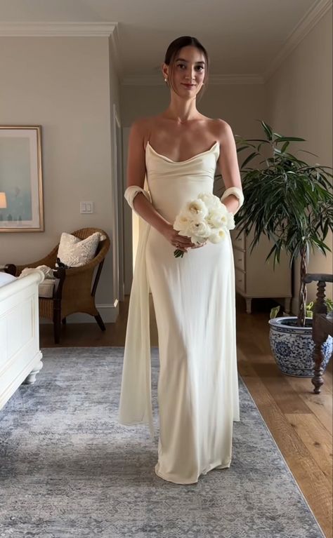 Emily Mariko Wedding, Emily Mariko, Custom Mirror, Mirror Palais, Jupe Short, Dream Wedding Ideas Dresses, Foto Casual, Dress Designer, Wedding Mood